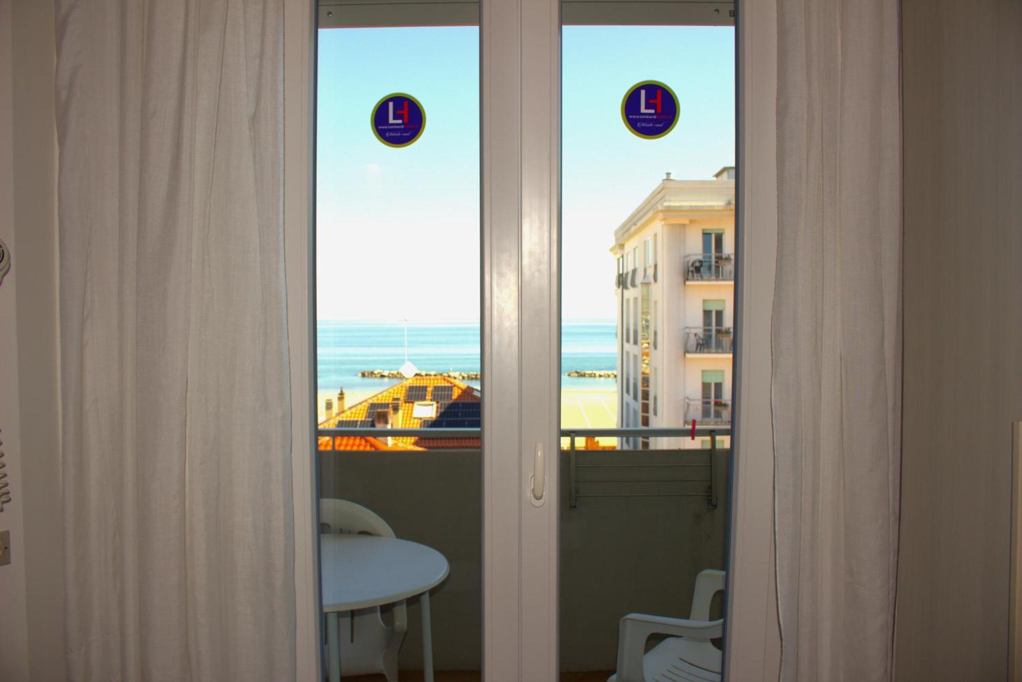 Hotel Atlas Gabicce Mare Exterior foto