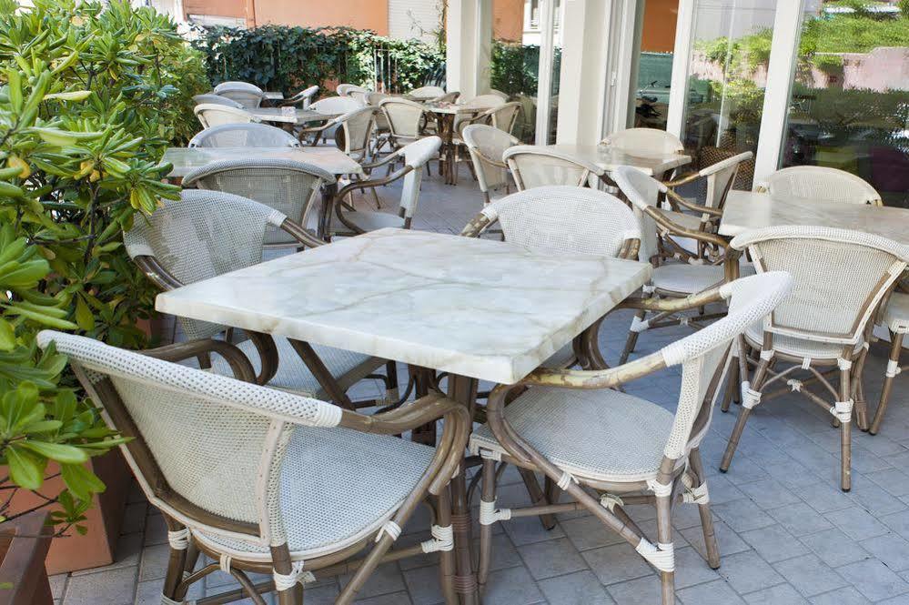 Hotel Atlas Gabicce Mare Exterior foto