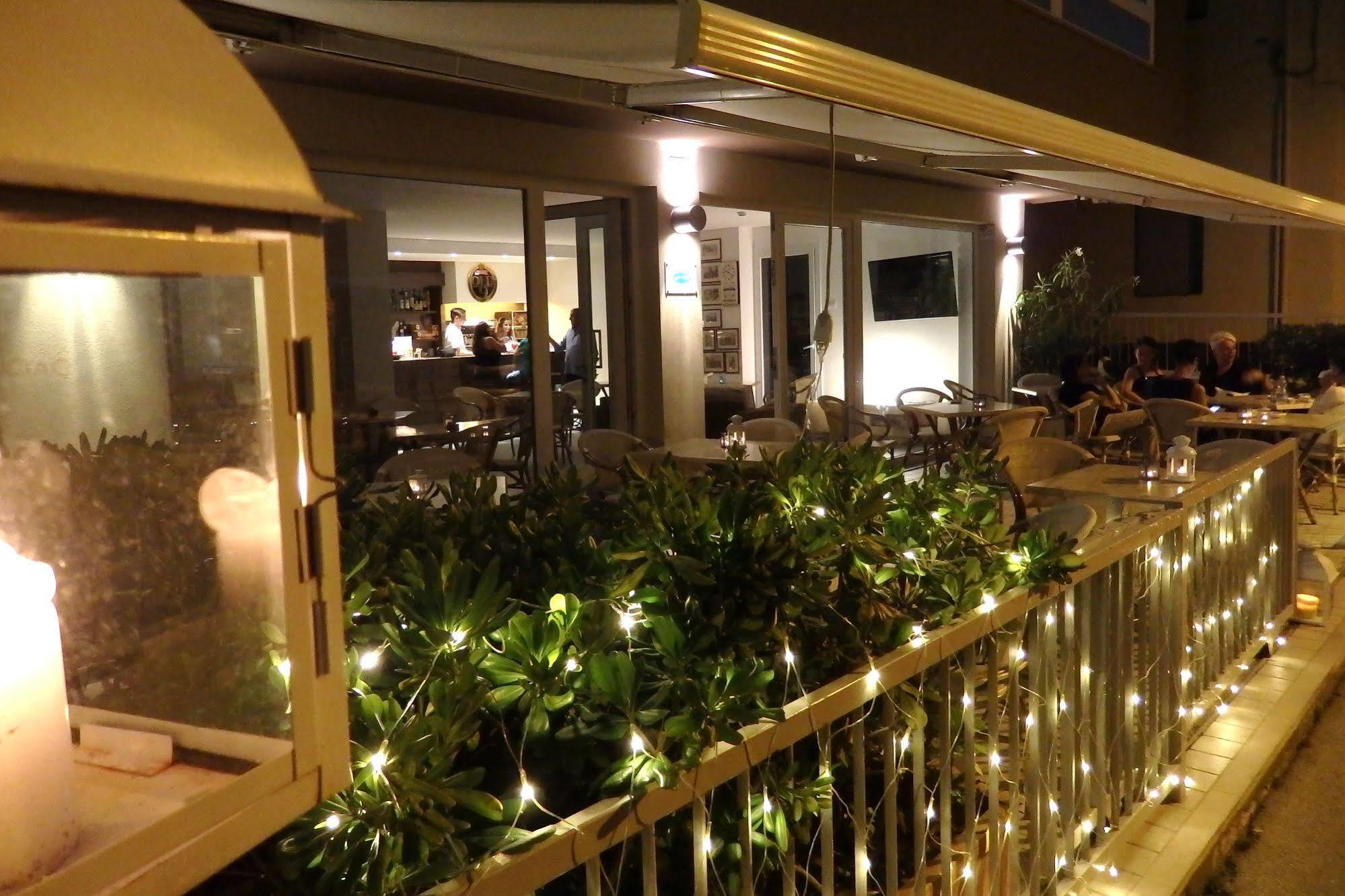 Hotel Atlas Gabicce Mare Exterior foto